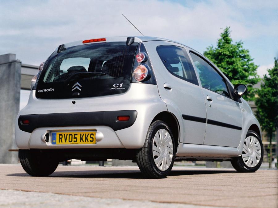  Citroen C1 5-Door 2005 года  (UK) (фото 8 из 11)